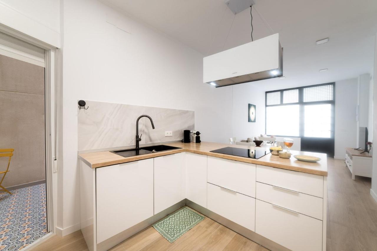 Moonkey - Apto. Albéniz, Con Acogedor Patio Appartement *