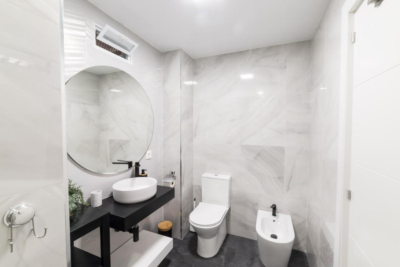 Moonkey - Apto. Albéniz, Con Acogedor Patio Appartement